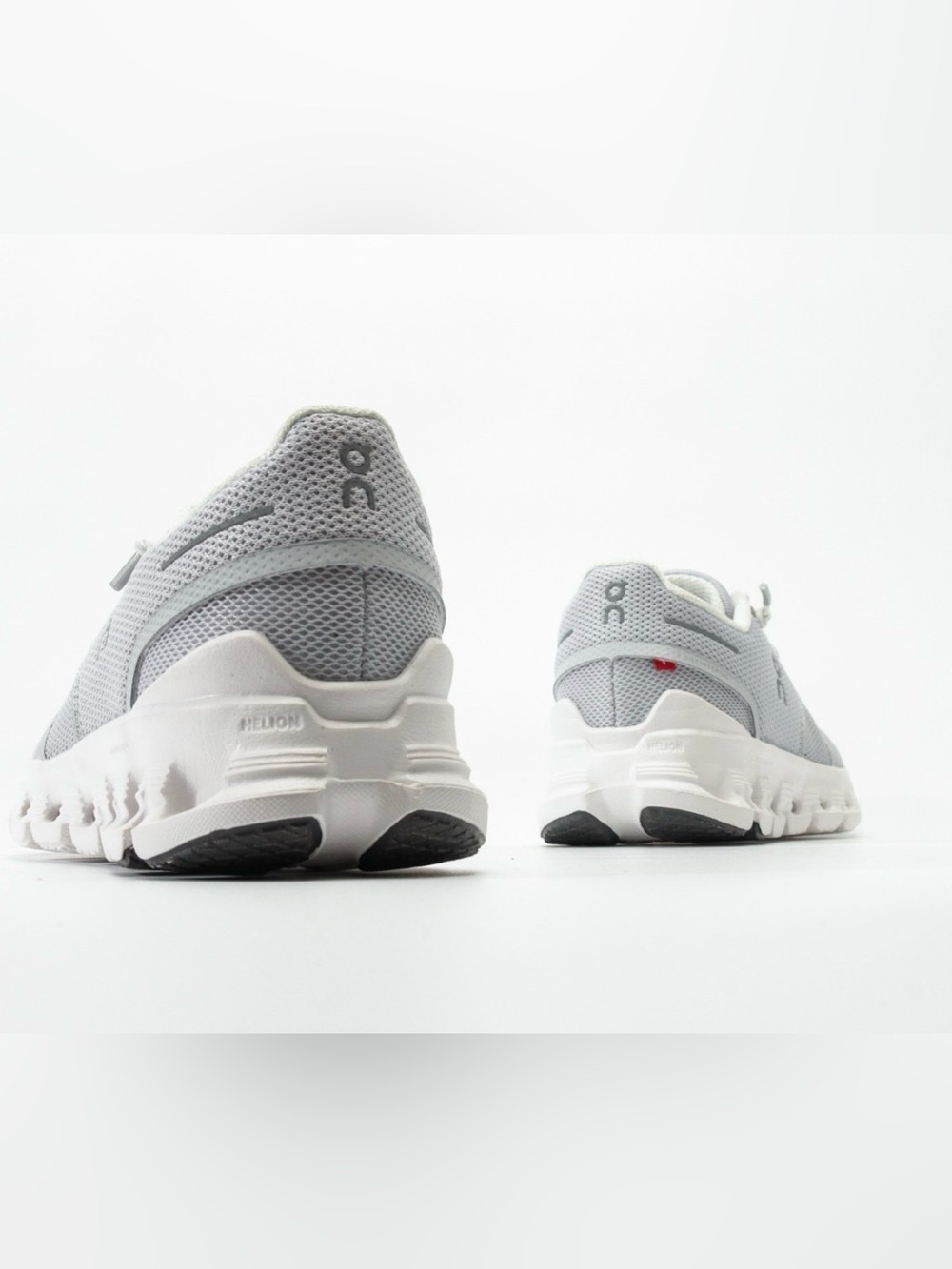 On Running Kids Cloud Sneaker in Light Gray &White (SIZE 12C) - Picture 6 of 6